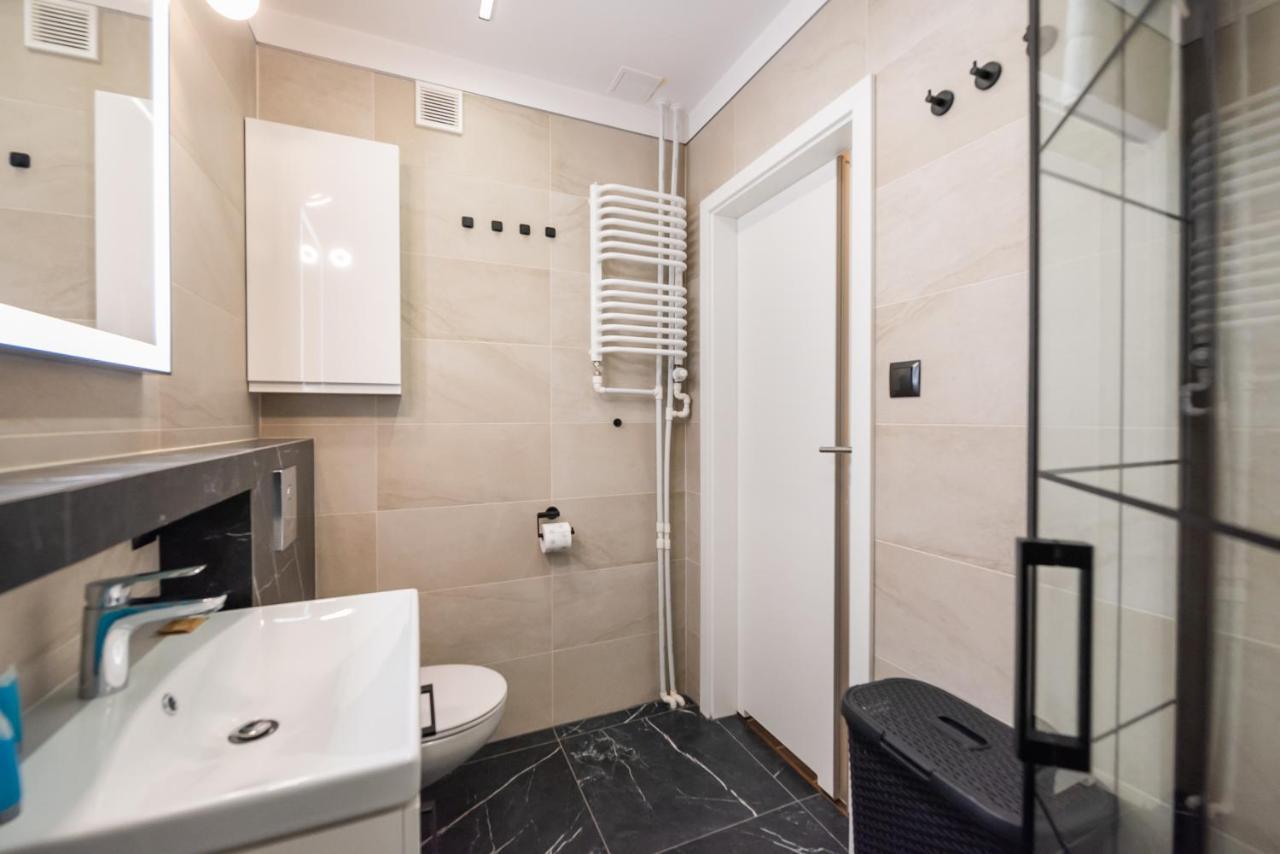 Downtown Antique Apartment ワルシャワ エクステリア 写真