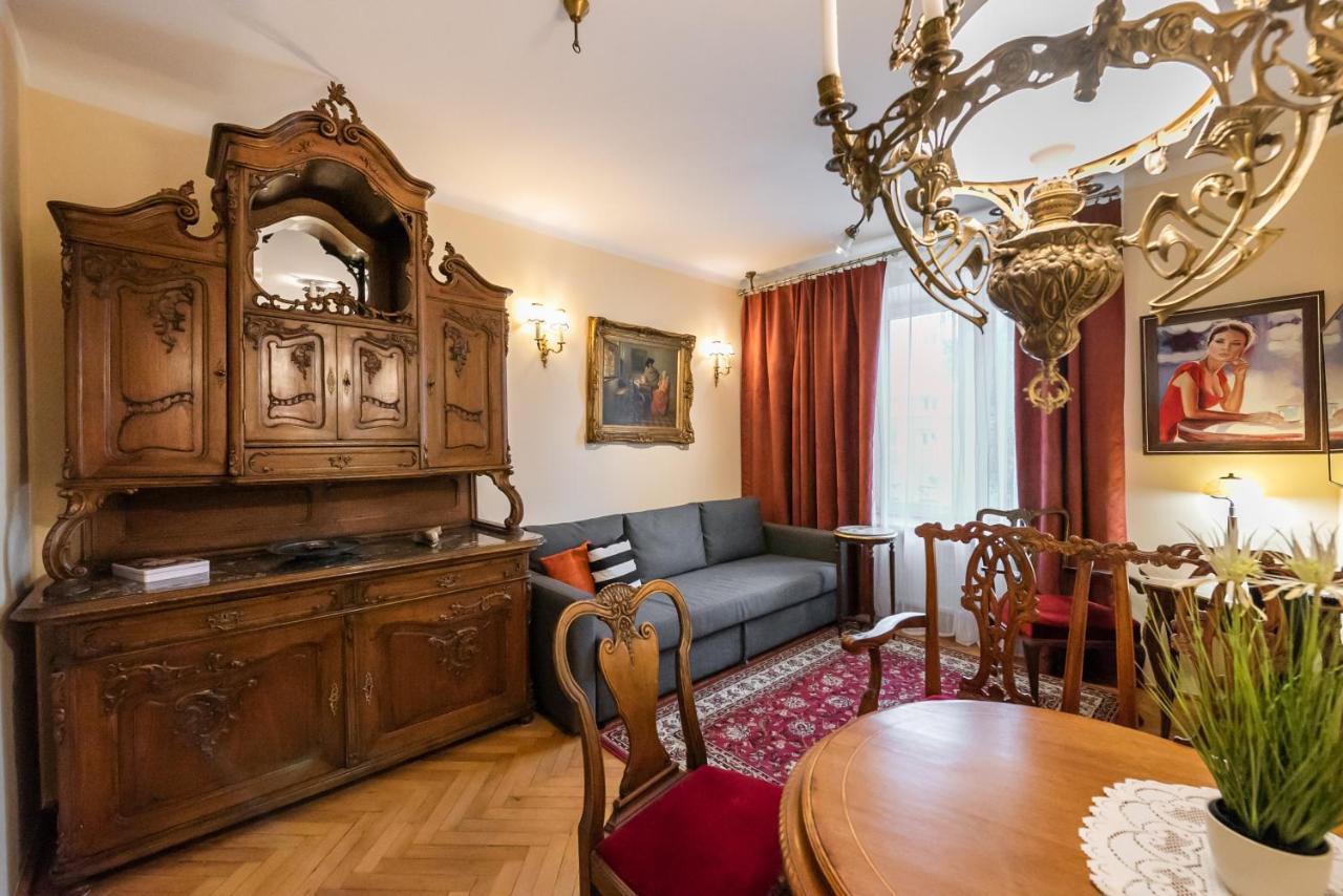 Downtown Antique Apartment ワルシャワ エクステリア 写真